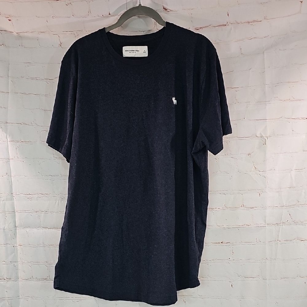 4/$20 Abercrombie & Fitch Navy Short Sleeve Tee